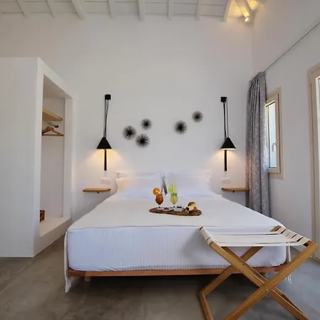 Eleon Suites New Isomata Exterior photo